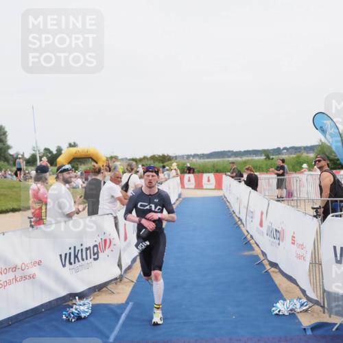 22.06.2025 - Viking Triathlon MichiJ http://msf.ph/oto/8077418 22.06.2025 14:35:16 Ziel 526 meine-sportfotos.de