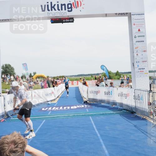 22.06.2025 - Viking Triathlon MichiJ http://msf.ph/oto/8077439 22.06.2025 14:04:20 Ziel 1, 414 meine-sportfotos.de