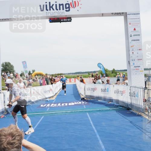 22.06.2025 - Viking Triathlon MichiJ http://msf.ph/oto/8077451 22.06.2025 14:04:20 Ziel 1, 414 meine-sportfotos.de