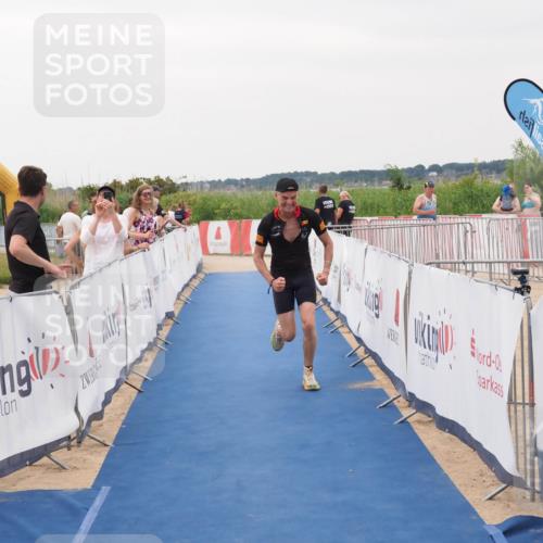 22.06.2025 - Viking Triathlon MichiJ http://msf.ph/oto/8077452 22.06.2025 16:02:46 Ziel 102 meine-sportfotos.de