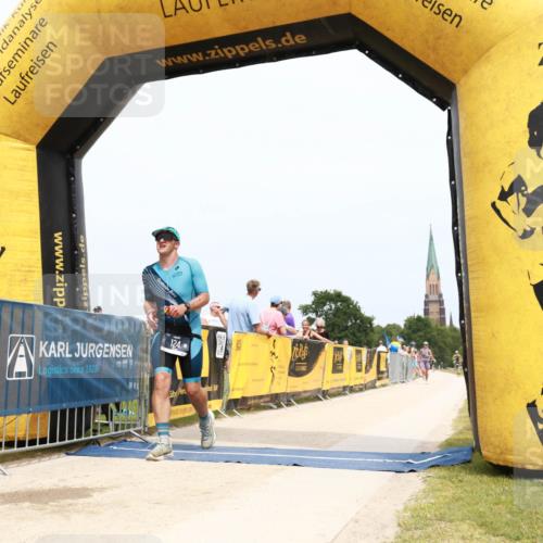 22.06.2025 - Viking Triathlon H.Heesch http://msf.ph/oto/8077462 22.06.2025 15:14:03 Laufen 124 meine-sportfotos.de