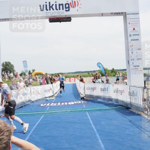 22.06.2025 - Viking Triathlon MichiJ http://msf.ph/oto/8077472 22.06.2025 14:04:20 Ziel 1, 414 meine-sportfotos.de