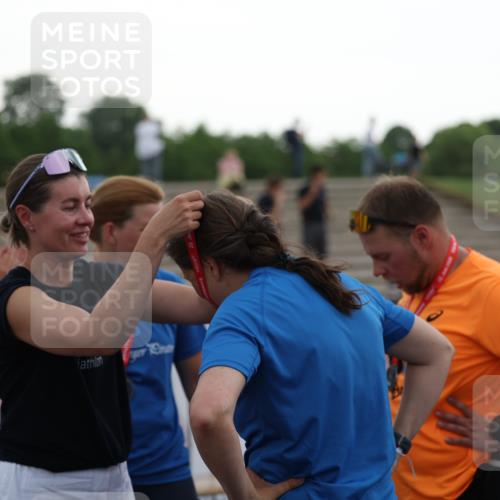 22.06.2025 - Viking Triathlon Yannick Fuchs http://msf.ph/oto/8077485 22.06.2025 16:28:04 Ziel 31 meine-sportfotos.de