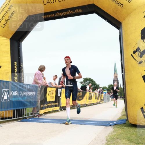 22.06.2025 - Viking Triathlon H.Heesch http://msf.ph/oto/8077496 22.06.2025 14:28:37 Laufen 98, 377, 550 meine-sportfotos.de
