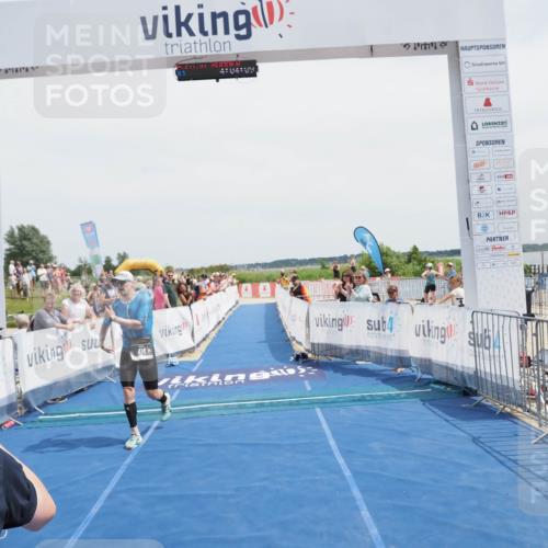 22.06.2025 - Viking Triathlon MichiJ http://msf.ph/oto/8077614 22.06.2025 14:04:22 Ziel 414 meine-sportfotos.de