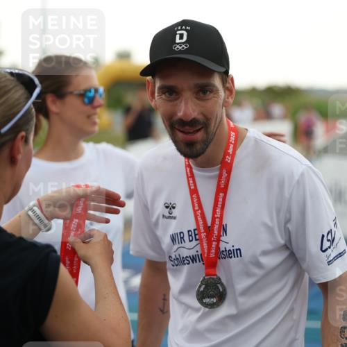 22.06.2025 - Viking Triathlon Yannick Fuchs http://msf.ph/oto/8077637 22.06.2025 16:28:22 Ziel  meine-sportfotos.de