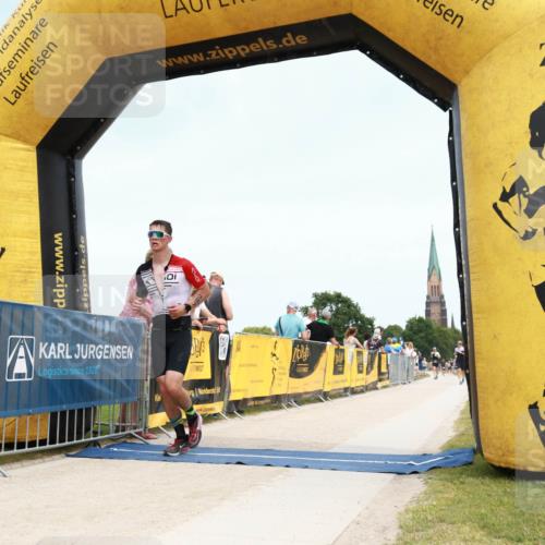 22.06.2025 - Viking Triathlon H.Heesch http://msf.ph/oto/8077646 22.06.2025 14:30:31 Laufen 387, 418 meine-sportfotos.de