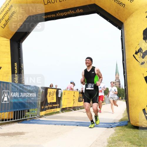 22.06.2025 - Viking Triathlon H.Heesch http://msf.ph/oto/8077667 22.06.2025 15:16:59 Laufen 253, 657 meine-sportfotos.de