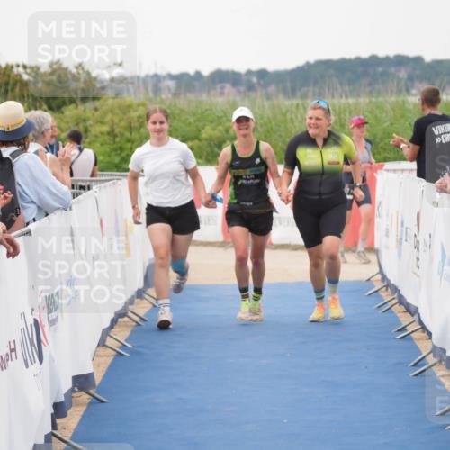22.06.2025 - Viking Triathlon MichiJ http://msf.ph/oto/8077687 22.06.2025 15:55:05 Ziel 636 meine-sportfotos.de