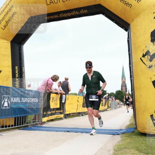 22.06.2025 - Viking Triathlon H.Heesch http://msf.ph/oto/8077720 22.06.2025 14:31:21 Laufen 186 meine-sportfotos.de
