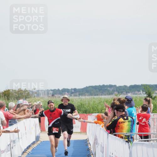 22.06.2025 - Viking Triathlon MichiJ http://msf.ph/oto/8077735 22.06.2025 14:09:43 Ziel 641 meine-sportfotos.de