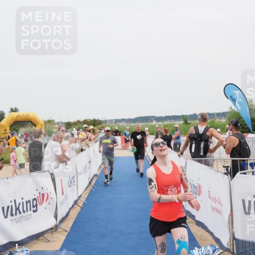 22.06.2025 - Viking Triathlon MichiJ http://msf.ph/oto/8077763 22.06.2025 14:36:02 Ziel 620 meine-sportfotos.de