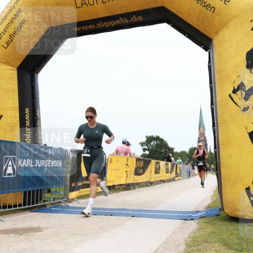 22.06.2025 - Viking Triathlon H.Heesch http://msf.ph/oto/8077764 22.06.2025 15:18:13 Laufen 235, 247 meine-sportfotos.de