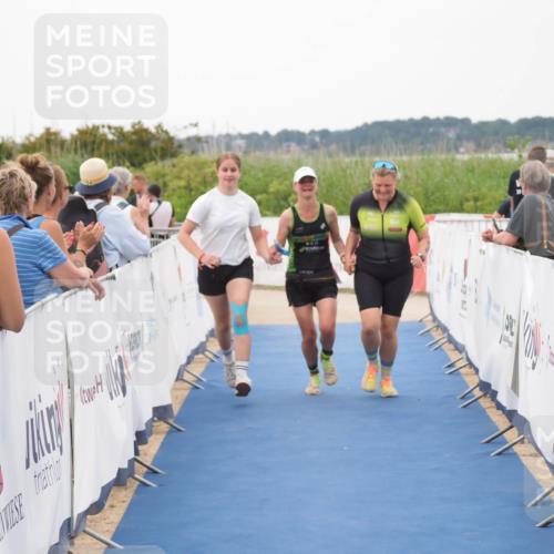 22.06.2025 - Viking Triathlon MichiJ http://msf.ph/oto/8077782 22.06.2025 15:55:06 Ziel 636 meine-sportfotos.de