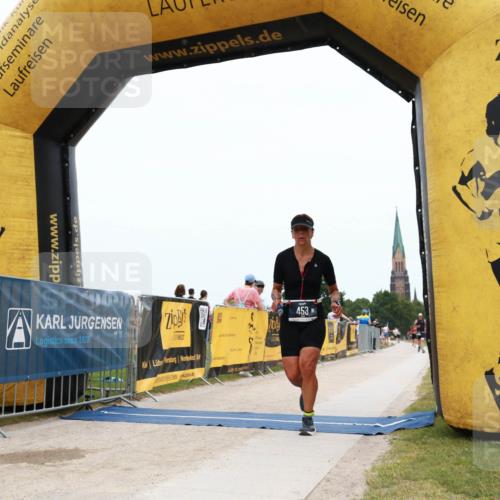 22.06.2025 - Viking Triathlon H.Heesch http://msf.ph/oto/8077807 22.06.2025 15:18:49 Laufen 72, 453 meine-sportfotos.de