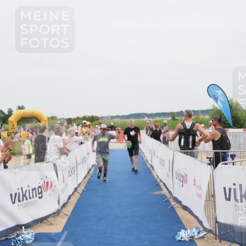 22.06.2025 - Viking Triathlon MichiJ http://msf.ph/oto/8077809 22.06.2025 14:36:02 Ziel 620 meine-sportfotos.de