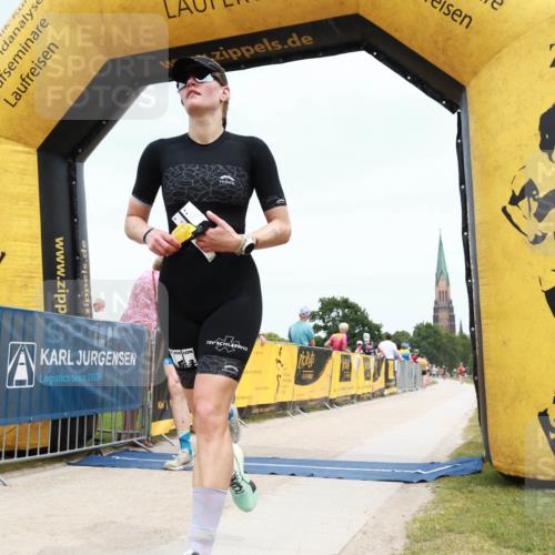 22.06.2025 - Viking Triathlon H.Heesch http://msf.ph/oto/8077810 22.06.2025 14:32:29 Laufen 390, 549 meine-sportfotos.de