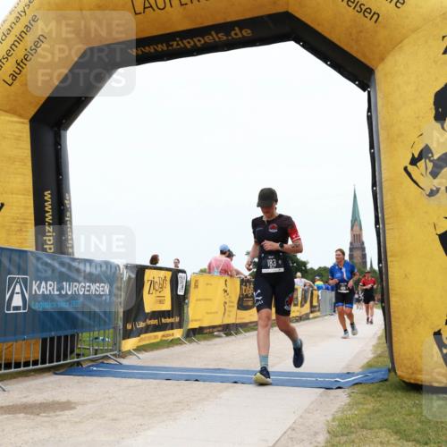 22.06.2025 - Viking Triathlon H.Heesch http://msf.ph/oto/8077820 22.06.2025 15:19:01 Laufen 183, 447, 488 meine-sportfotos.de