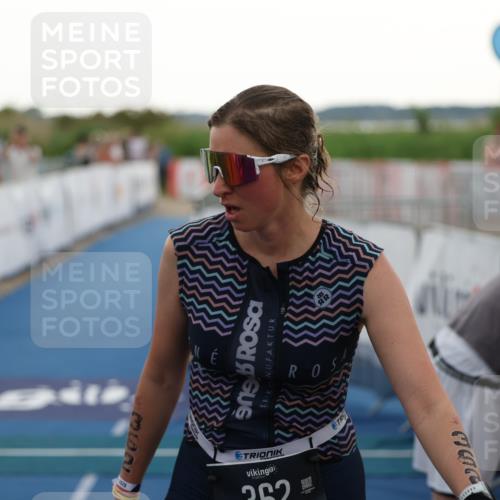 22.06.2025 - Viking Triathlon Yannick Fuchs http://msf.ph/oto/8077830 22.06.2025 16:29:04 Ziel  meine-sportfotos.de