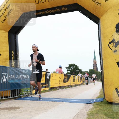 22.06.2025 - Viking Triathlon H.Heesch http://msf.ph/oto/8077847 22.06.2025 15:19:16 Laufen 358 meine-sportfotos.de