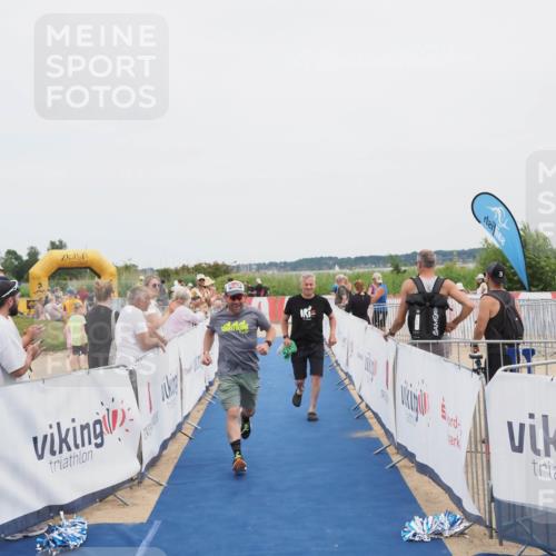 22.06.2025 - Viking Triathlon MichiJ http://msf.ph/oto/8077849 22.06.2025 14:36:03 Ziel 620 meine-sportfotos.de