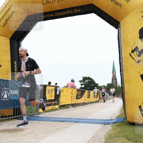 22.06.2025 - Viking Triathlon H.Heesch http://msf.ph/oto/8077852 22.06.2025 15:19:16 Laufen 358 meine-sportfotos.de