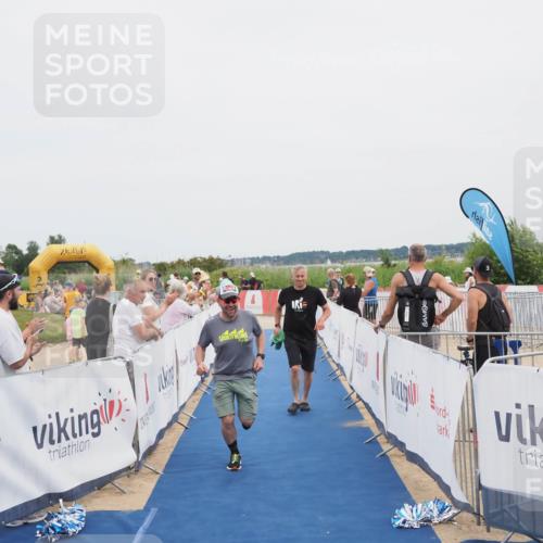 22.06.2025 - Viking Triathlon MichiJ http://msf.ph/oto/8077862 22.06.2025 14:36:03 Ziel 620 meine-sportfotos.de