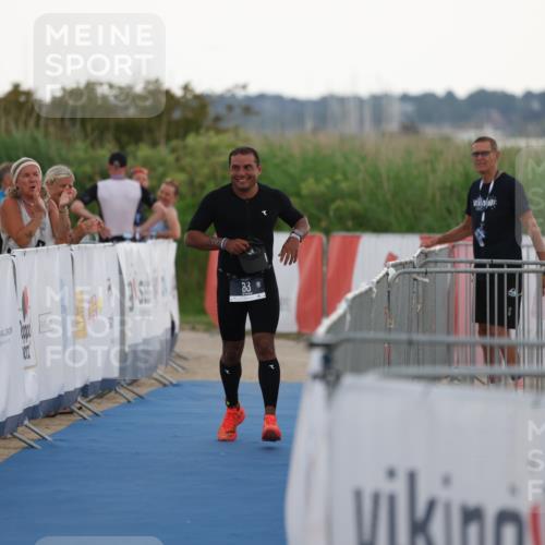 22.06.2025 - Viking Triathlon Yannick Fuchs http://msf.ph/oto/8077885 22.06.2025 16:30:19 Ziel  meine-sportfotos.de