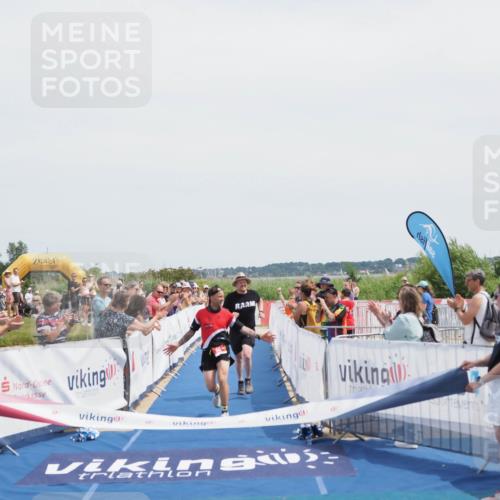 22.06.2025 - Viking Triathlon MichiJ http://msf.ph/oto/8077891 22.06.2025 14:09:45 Ziel 641 meine-sportfotos.de
