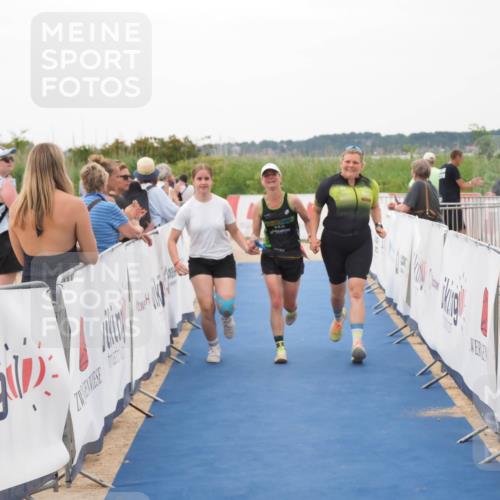 22.06.2025 - Viking Triathlon MichiJ http://msf.ph/oto/8077898 22.06.2025 15:55:07 Ziel 636 meine-sportfotos.de