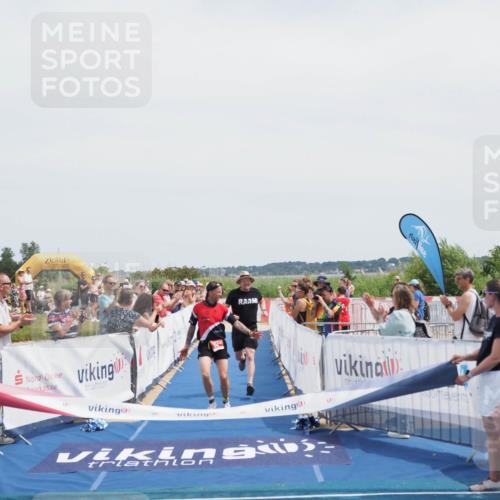 22.06.2025 - Viking Triathlon MichiJ http://msf.ph/oto/8077900 22.06.2025 14:09:45 Ziel 641 meine-sportfotos.de