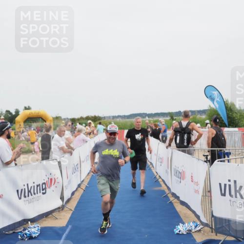 22.06.2025 - Viking Triathlon MichiJ http://msf.ph/oto/8077901 22.06.2025 14:36:04 Ziel 620 meine-sportfotos.de