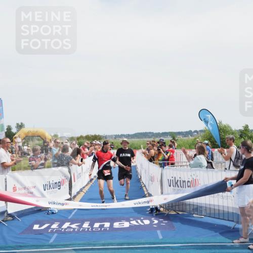 22.06.2025 - Viking Triathlon MichiJ http://msf.ph/oto/8077913 22.06.2025 14:09:45 Ziel 641 meine-sportfotos.de
