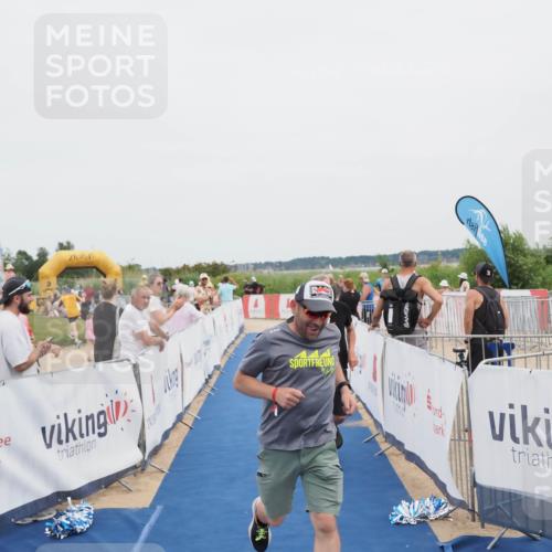 22.06.2025 - Viking Triathlon MichiJ http://msf.ph/oto/8077938 22.06.2025 14:36:04 Ziel 620 meine-sportfotos.de