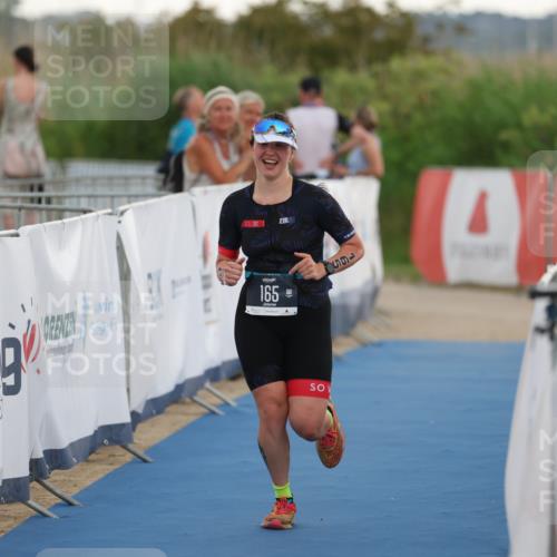 22.06.2025 - Viking Triathlon Yannick Fuchs http://msf.ph/oto/8077948 22.06.2025 16:30:43 Ziel 165 meine-sportfotos.de
