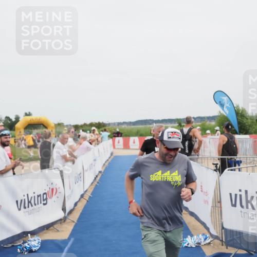22.06.2025 - Viking Triathlon MichiJ http://msf.ph/oto/8077958 22.06.2025 14:36:04 Ziel 620 meine-sportfotos.de