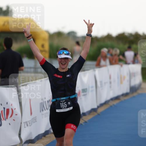 22.06.2025 - Viking Triathlon Yannick Fuchs http://msf.ph/oto/8077965 22.06.2025 16:30:45 Ziel 165 meine-sportfotos.de