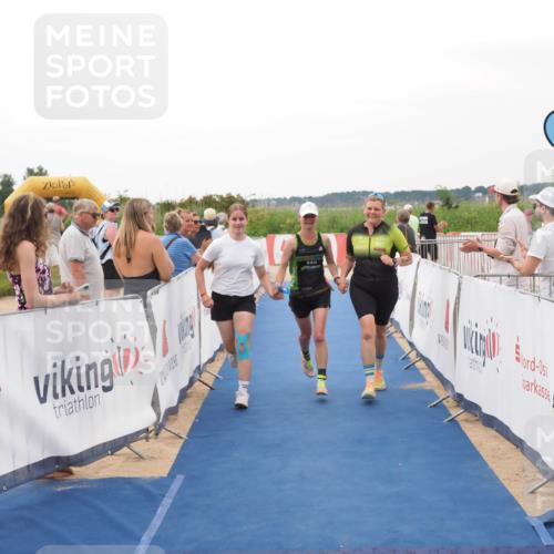 22.06.2025 - Viking Triathlon MichiJ http://msf.ph/oto/8077989 22.06.2025 15:55:08 Ziel 636 meine-sportfotos.de