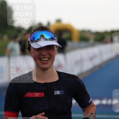 22.06.2025 - Viking Triathlon Yannick Fuchs http://msf.ph/oto/8077997 22.06.2025 16:30:48 Ziel 165 meine-sportfotos.de