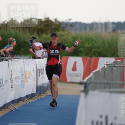22.06.2025 - Viking Triathlon Yannick Fuchs http://msf.ph/oto/8078001 22.06.2025 16:31:39 Ziel 315 meine-sportfotos.de