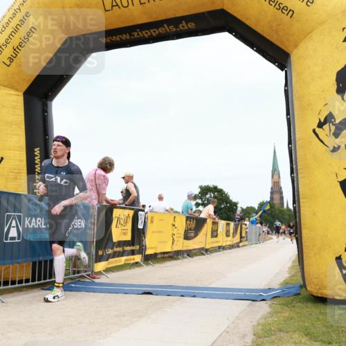 22.06.2025 - Viking Triathlon H.Heesch http://msf.ph/oto/8078012 22.06.2025 14:35:04 Laufen 526 meine-sportfotos.de
