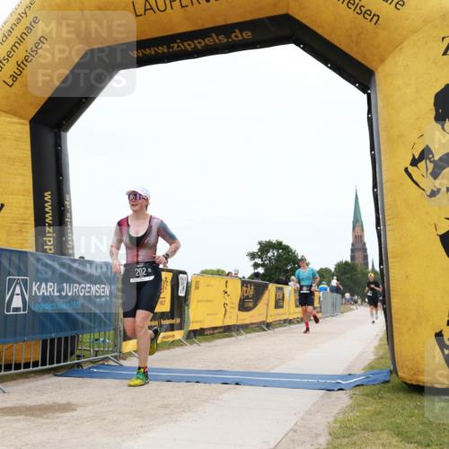 22.06.2025 - Viking Triathlon H.Heesch http://msf.ph/oto/8078049 22.06.2025 15:24:01 Laufen 169, 202, 223, 495 meine-sportfotos.de