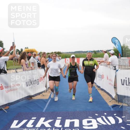 22.06.2025 - Viking Triathlon MichiJ http://msf.ph/oto/8078057 22.06.2025 15:55:09 Ziel 636 meine-sportfotos.de