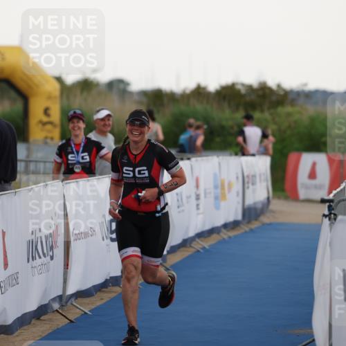 22.06.2025 - Viking Triathlon Yannick Fuchs http://msf.ph/oto/8078062 22.06.2025 16:31:43 Ziel 315 meine-sportfotos.de