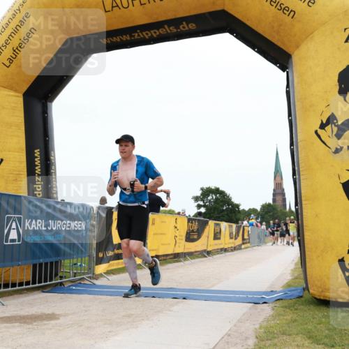 22.06.2025 - Viking Triathlon H.Heesch http://msf.ph/oto/8078065 22.06.2025 15:24:24 Laufen 298 meine-sportfotos.de