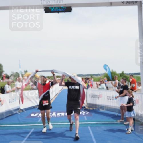 22.06.2025 - Viking Triathlon MichiJ http://msf.ph/oto/8078082 22.06.2025 14:09:47 Ziel 641 meine-sportfotos.de