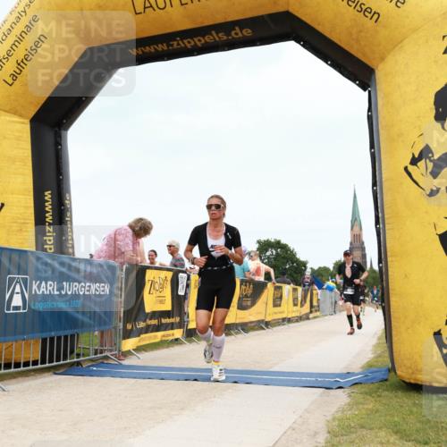 22.06.2025 - Viking Triathlon H.Heesch http://msf.ph/oto/8078093 22.06.2025 14:36:02 Laufen 60, 183, 403 meine-sportfotos.de
