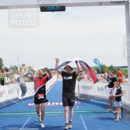22.06.2025 - Viking Triathlon MichiJ http://msf.ph/oto/8078102 22.06.2025 14:09:47 Ziel 641 meine-sportfotos.de