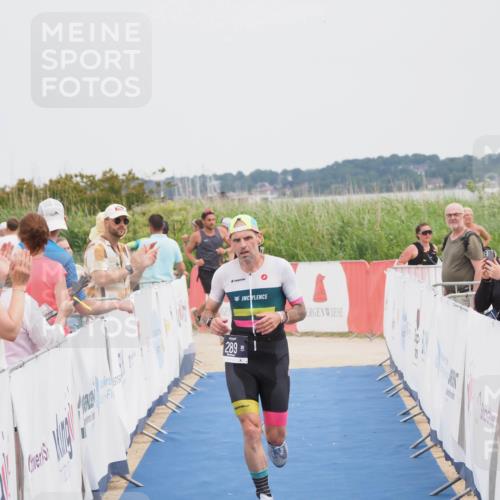 22.06.2025 - Viking Triathlon MichiJ http://msf.ph/oto/8078106 22.06.2025 14:37:05 Ziel 289 meine-sportfotos.de