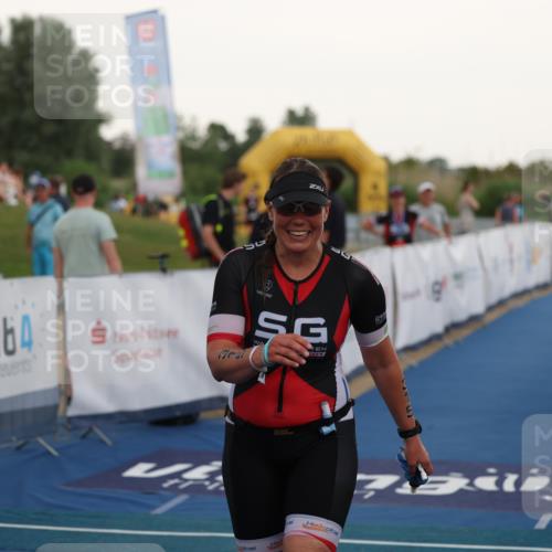 22.06.2025 - Viking Triathlon Yannick Fuchs http://msf.ph/oto/8078114 22.06.2025 16:31:46 Ziel 315 meine-sportfotos.de
